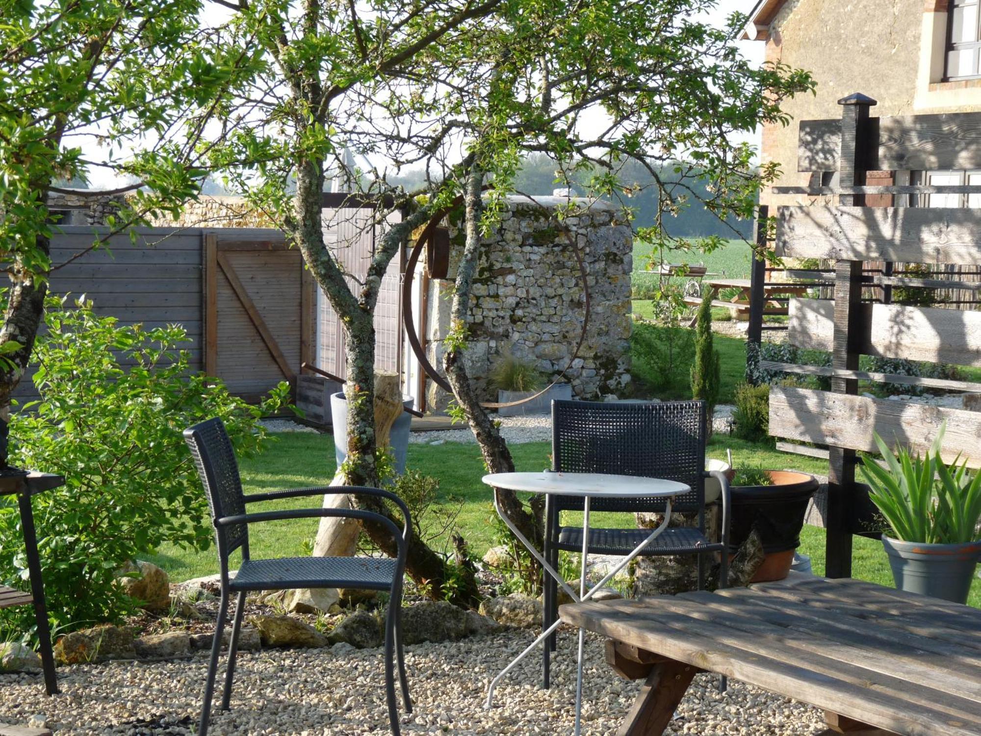 La Ligne Bed & Breakfast Angles-sur-lʼAnglin Exterior foto