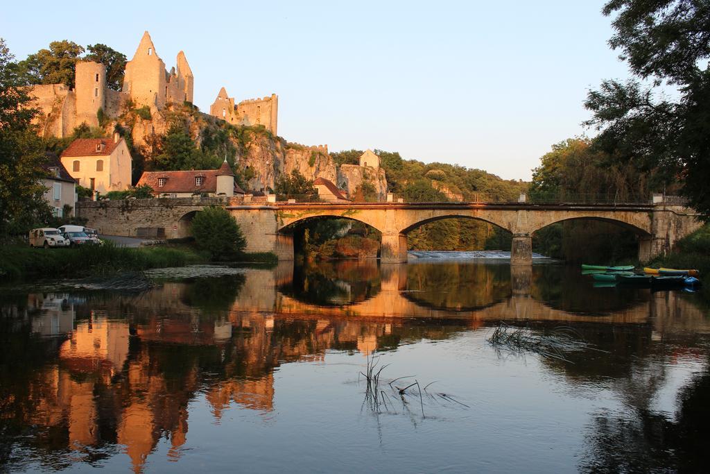 La Ligne Bed & Breakfast Angles-sur-lʼAnglin Exterior foto