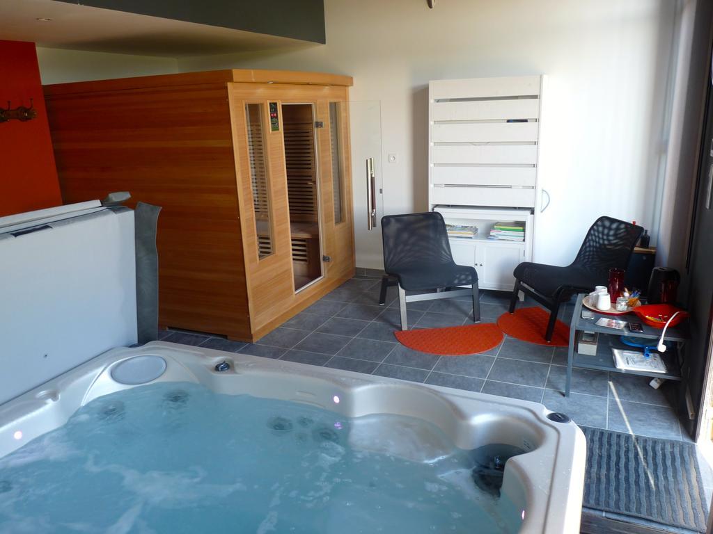 La Ligne Bed & Breakfast Angles-sur-lʼAnglin Exterior foto